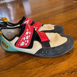 Men’s climbing shoes